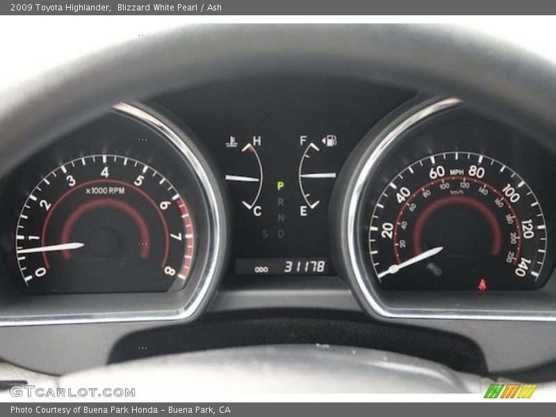 Blizzard White Pearl / Ash 2009 Toyota Highlander