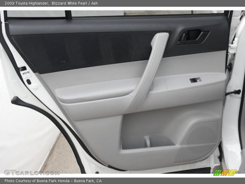Blizzard White Pearl / Ash 2009 Toyota Highlander