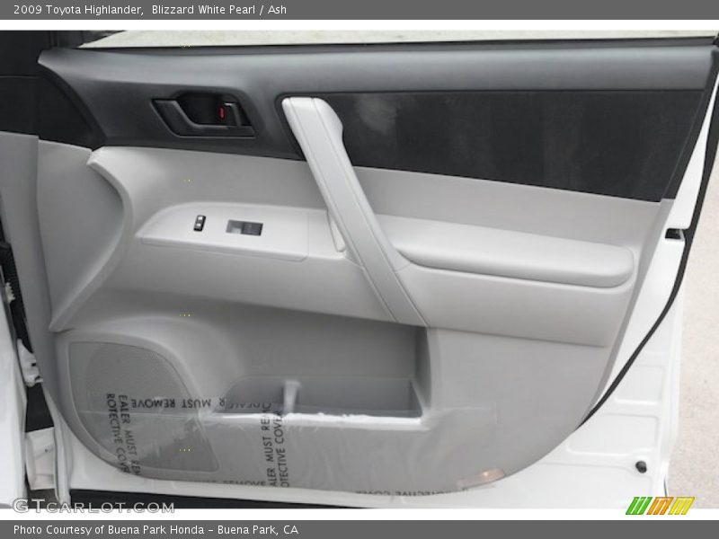 Blizzard White Pearl / Ash 2009 Toyota Highlander