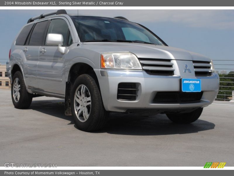 Sterling Silver Metallic / Charcoal Gray 2004 Mitsubishi Endeavor XLS