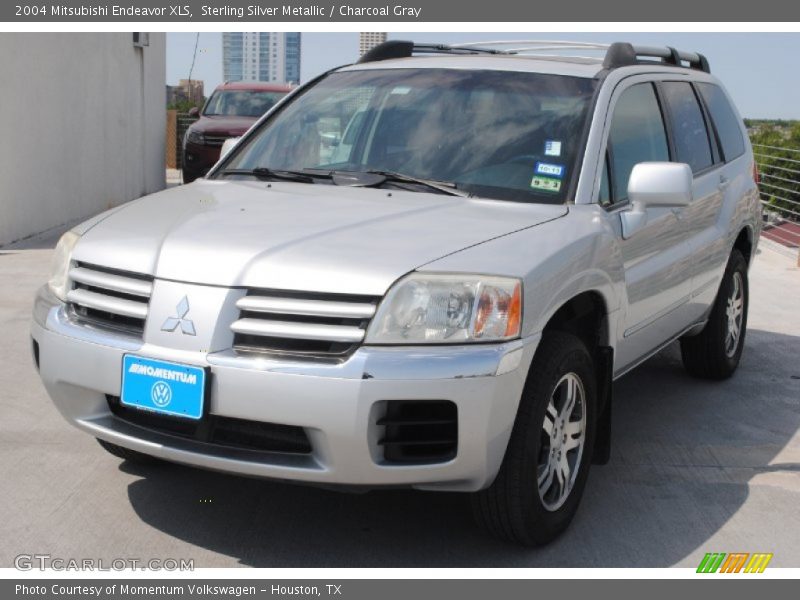 Sterling Silver Metallic / Charcoal Gray 2004 Mitsubishi Endeavor XLS