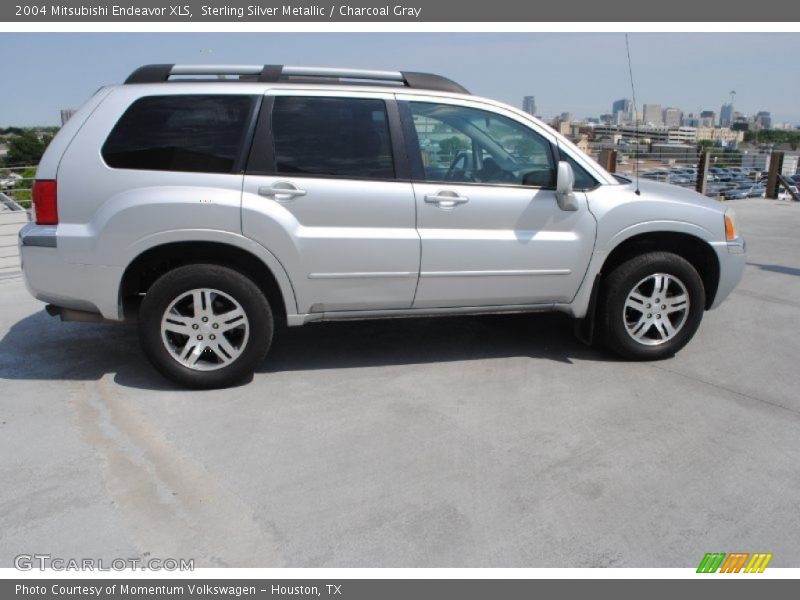 Sterling Silver Metallic / Charcoal Gray 2004 Mitsubishi Endeavor XLS