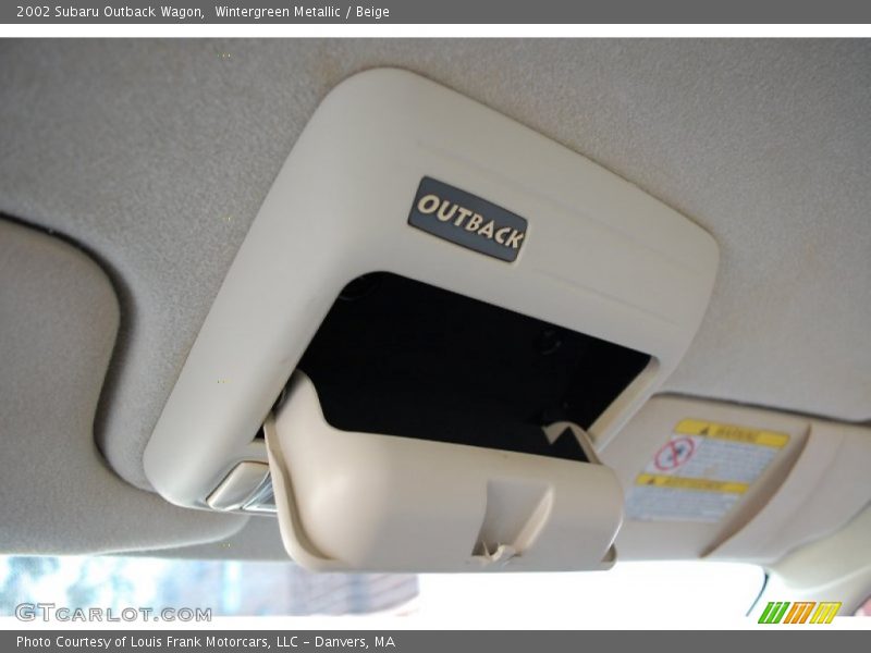 Wintergreen Metallic / Beige 2002 Subaru Outback Wagon
