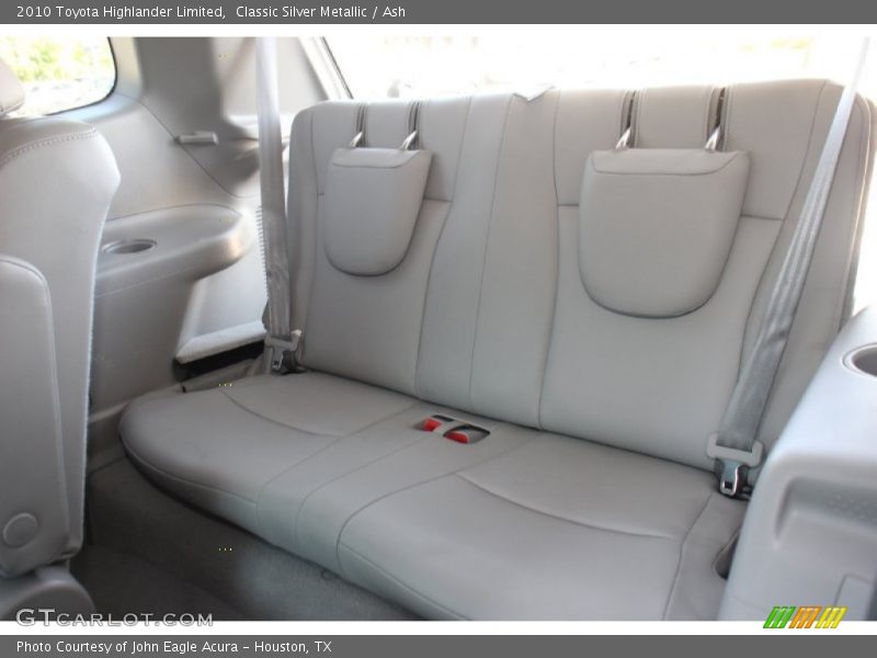 Classic Silver Metallic / Ash 2010 Toyota Highlander Limited