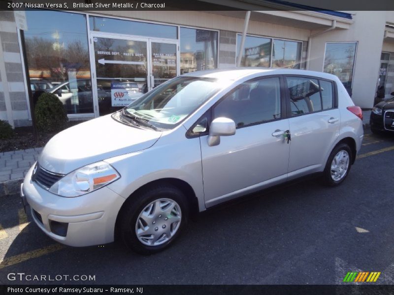 Brilliant Silver Metallic / Charcoal 2007 Nissan Versa S