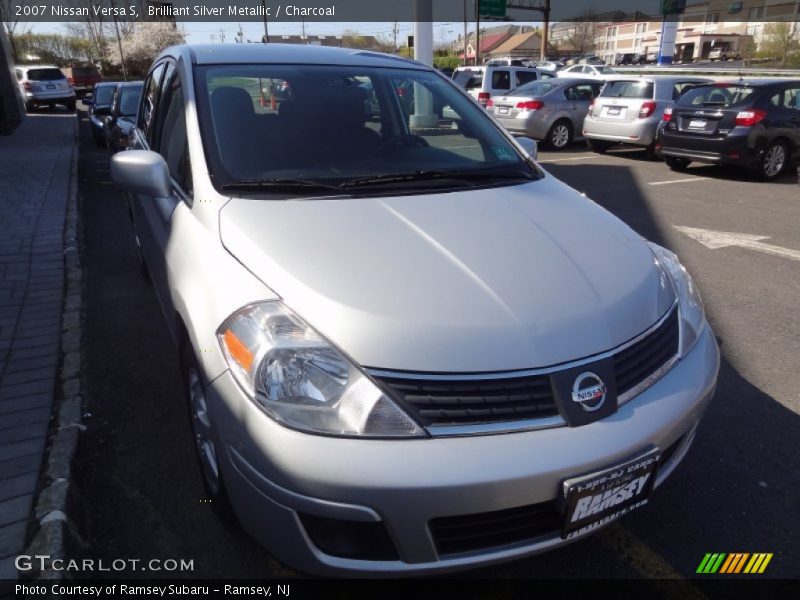 Brilliant Silver Metallic / Charcoal 2007 Nissan Versa S