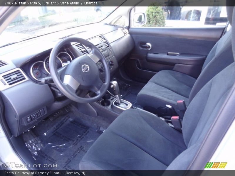 Brilliant Silver Metallic / Charcoal 2007 Nissan Versa S