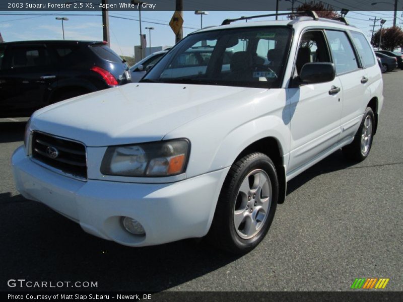 Aspen White / Gray 2003 Subaru Forester 2.5 XS
