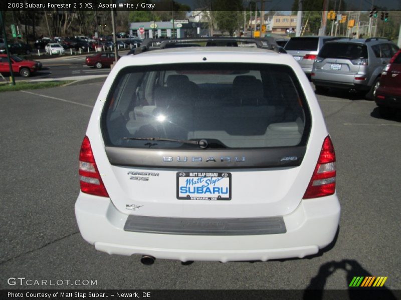 Aspen White / Gray 2003 Subaru Forester 2.5 XS