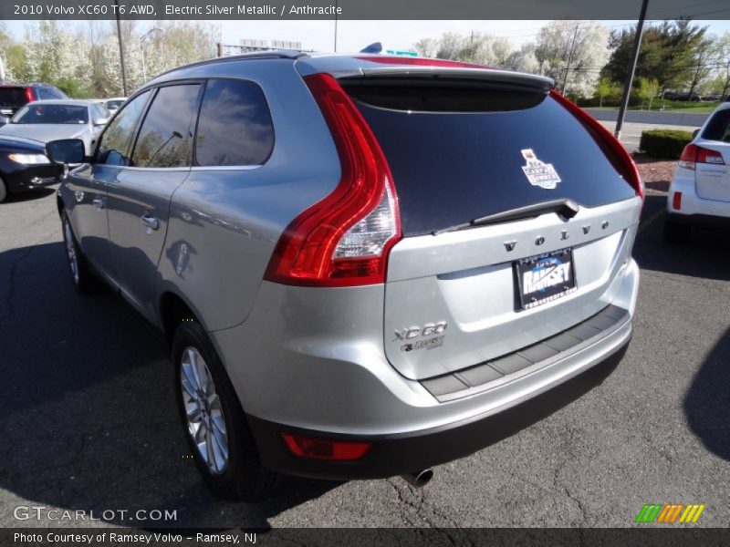 Electric Silver Metallic / Anthracite 2010 Volvo XC60 T6 AWD