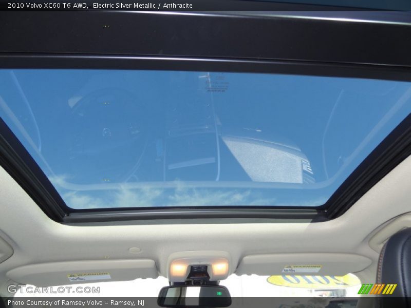 Electric Silver Metallic / Anthracite 2010 Volvo XC60 T6 AWD
