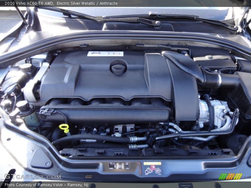 Electric Silver Metallic / Anthracite 2010 Volvo XC60 T6 AWD