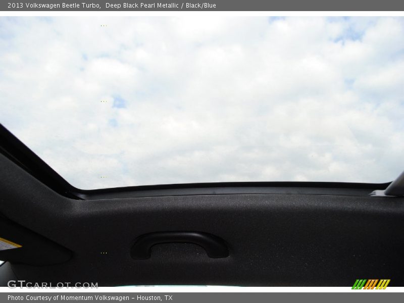 Deep Black Pearl Metallic / Black/Blue 2013 Volkswagen Beetle Turbo