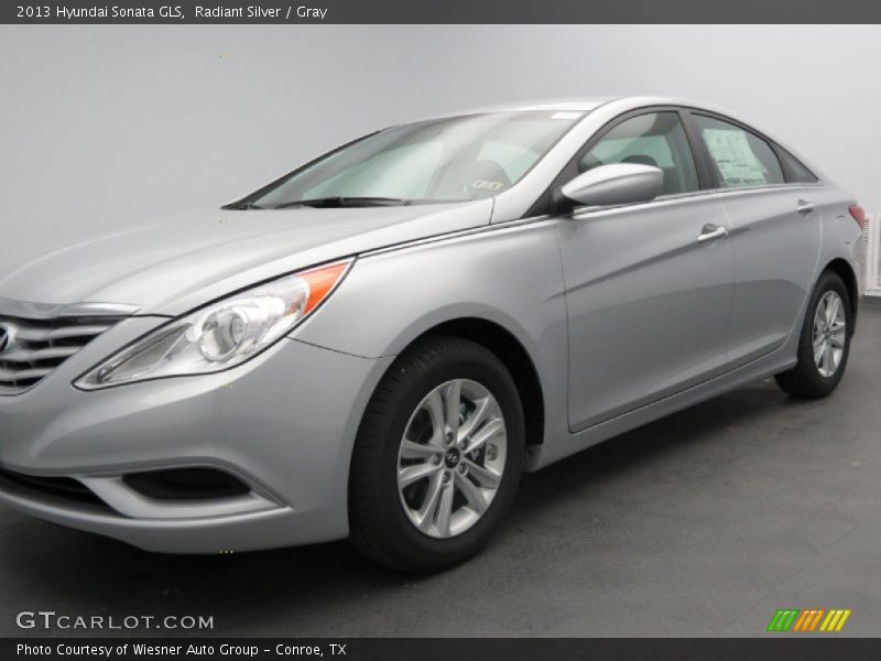 Radiant Silver / Gray 2013 Hyundai Sonata GLS