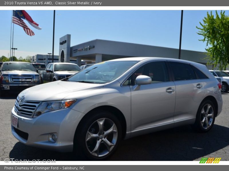 Classic Silver Metallic / Ivory 2010 Toyota Venza V6 AWD
