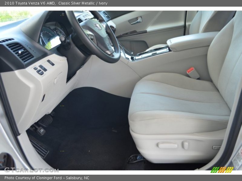 Classic Silver Metallic / Ivory 2010 Toyota Venza V6 AWD