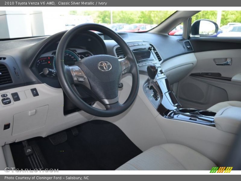 Classic Silver Metallic / Ivory 2010 Toyota Venza V6 AWD