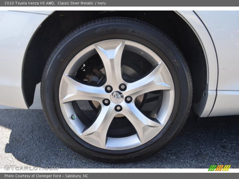 Classic Silver Metallic / Ivory 2010 Toyota Venza V6 AWD