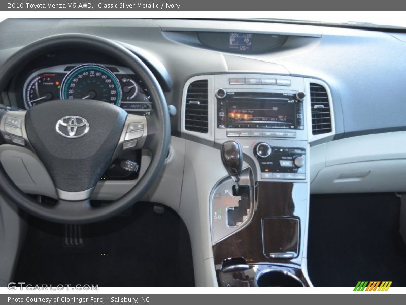 Classic Silver Metallic / Ivory 2010 Toyota Venza V6 AWD