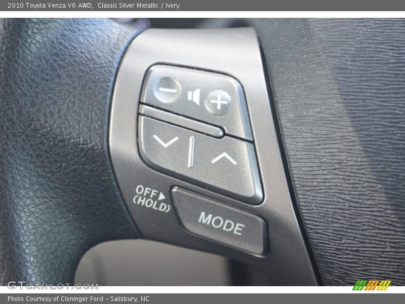 Classic Silver Metallic / Ivory 2010 Toyota Venza V6 AWD