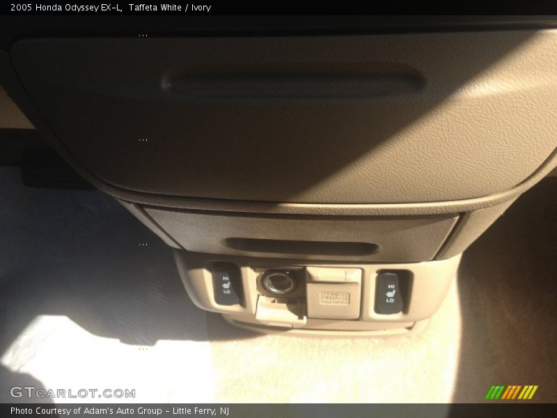 Taffeta White / Ivory 2005 Honda Odyssey EX-L
