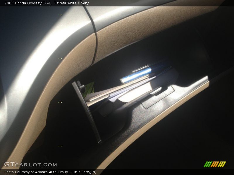 Taffeta White / Ivory 2005 Honda Odyssey EX-L