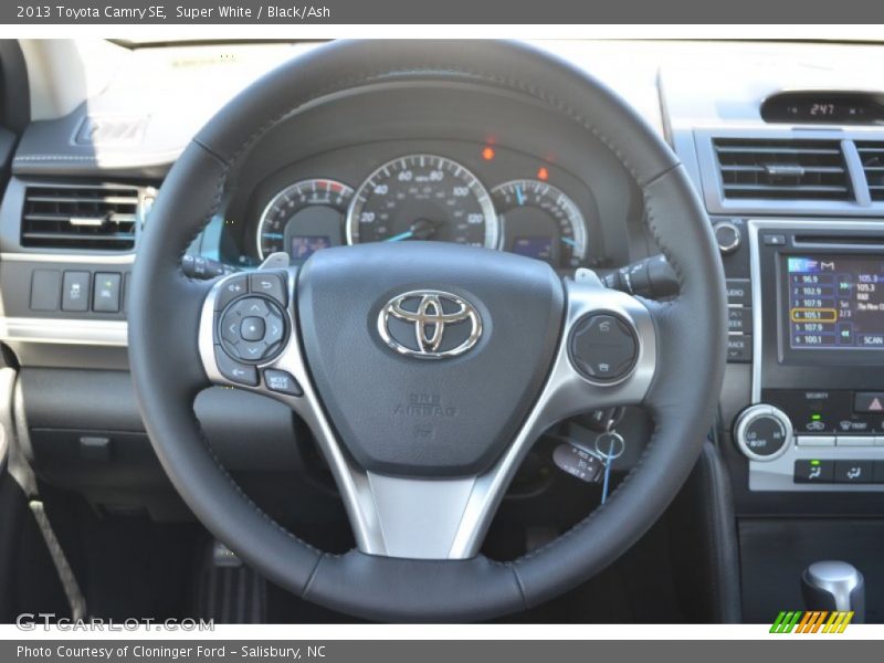 Super White / Black/Ash 2013 Toyota Camry SE