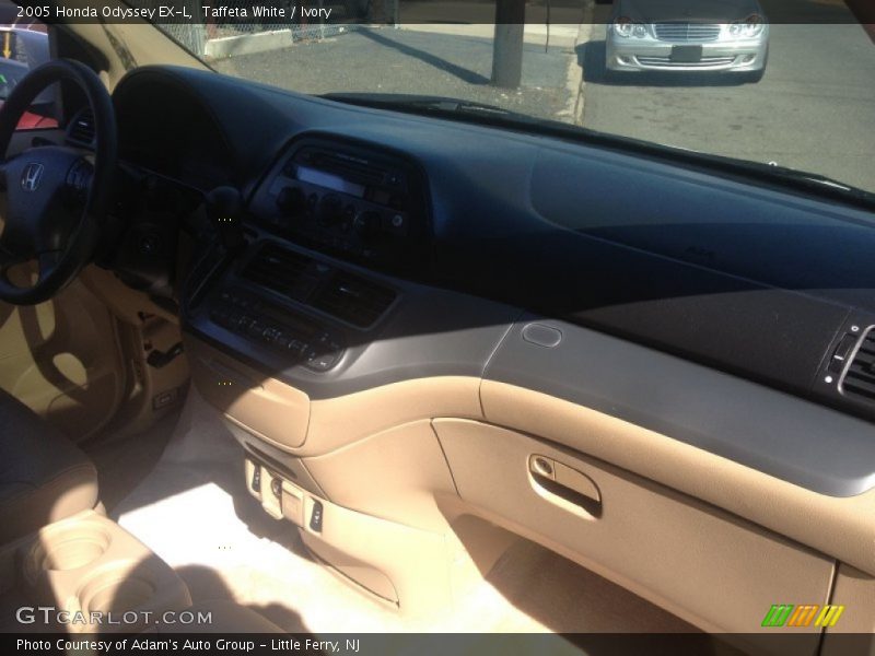 Taffeta White / Ivory 2005 Honda Odyssey EX-L