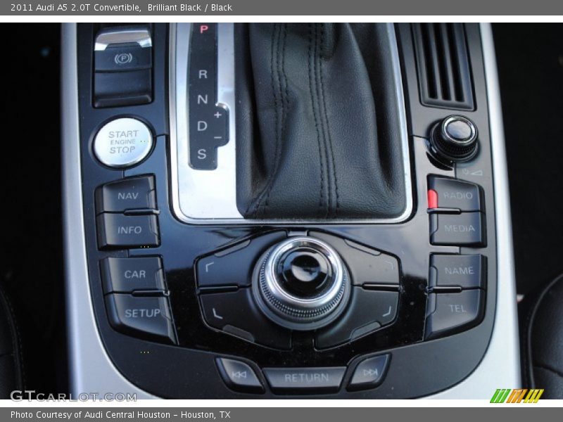 Controls of 2011 A5 2.0T Convertible