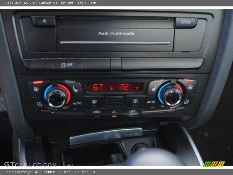Controls of 2011 A5 2.0T Convertible