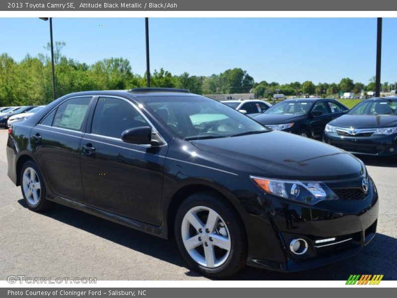 Attitude Black Metallic / Black/Ash 2013 Toyota Camry SE