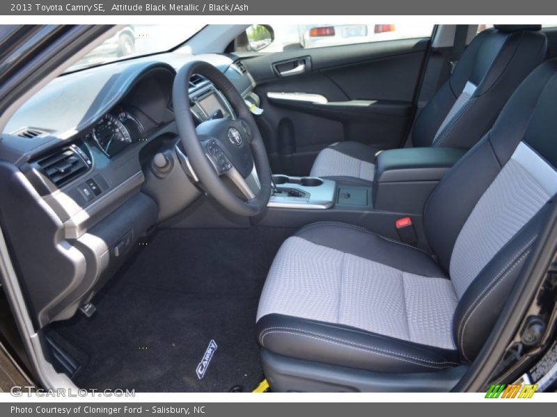 Attitude Black Metallic / Black/Ash 2013 Toyota Camry SE