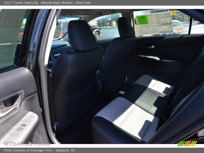 Attitude Black Metallic / Black/Ash 2013 Toyota Camry SE
