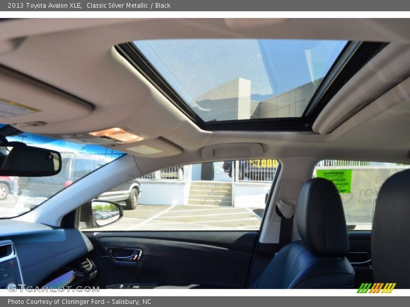 Classic Silver Metallic / Black 2013 Toyota Avalon XLE