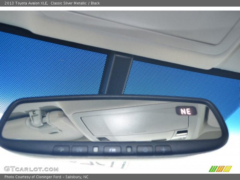 Classic Silver Metallic / Black 2013 Toyota Avalon XLE