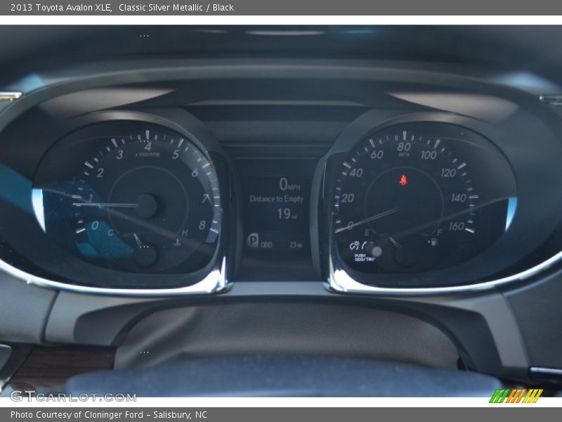 Classic Silver Metallic / Black 2013 Toyota Avalon XLE