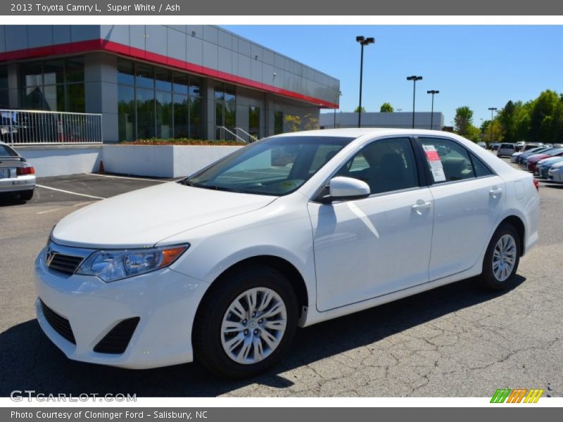 Super White / Ash 2013 Toyota Camry L