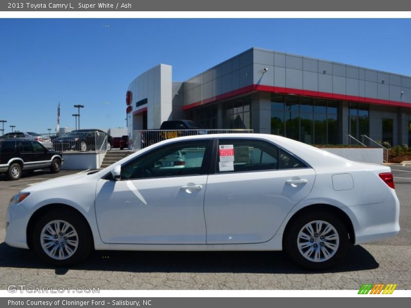 Super White / Ash 2013 Toyota Camry L