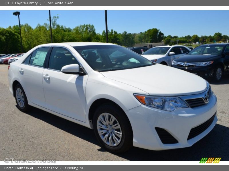 Super White / Ash 2013 Toyota Camry L