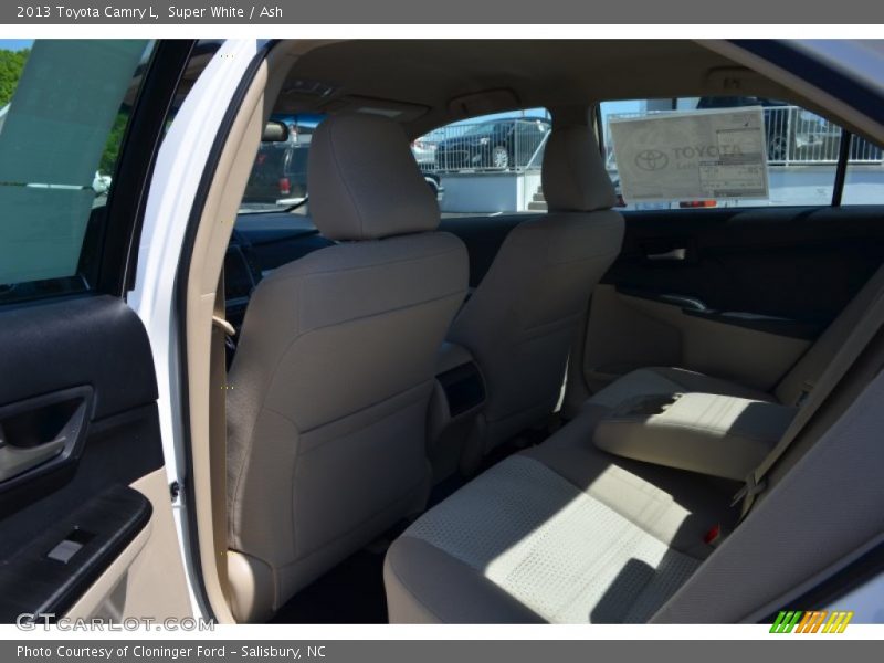 Super White / Ash 2013 Toyota Camry L