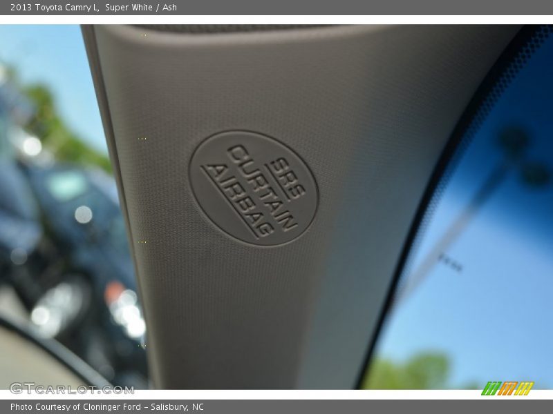 Super White / Ash 2013 Toyota Camry L