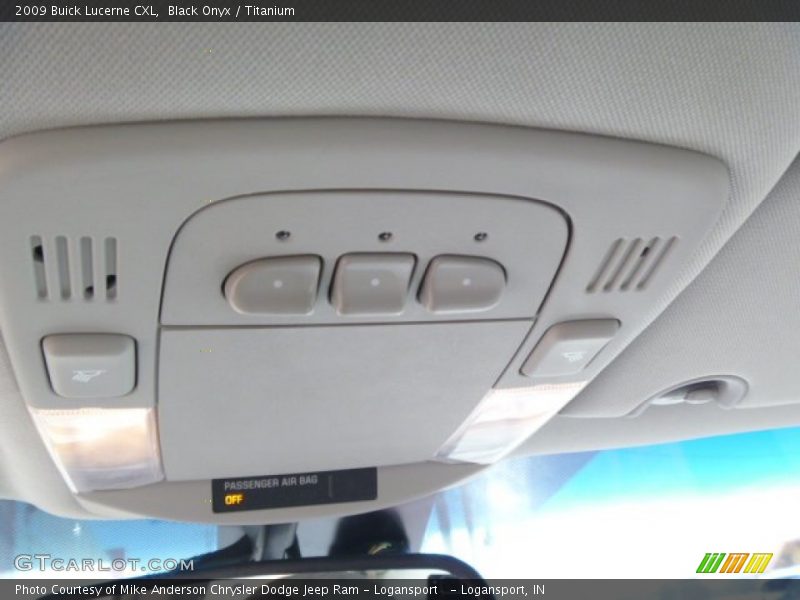 Black Onyx / Titanium 2009 Buick Lucerne CXL