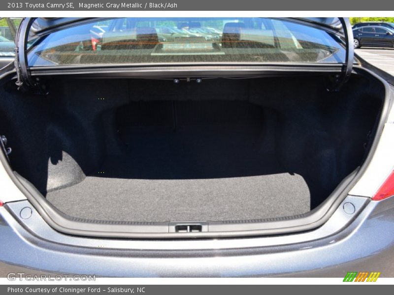 Magnetic Gray Metallic / Black/Ash 2013 Toyota Camry SE