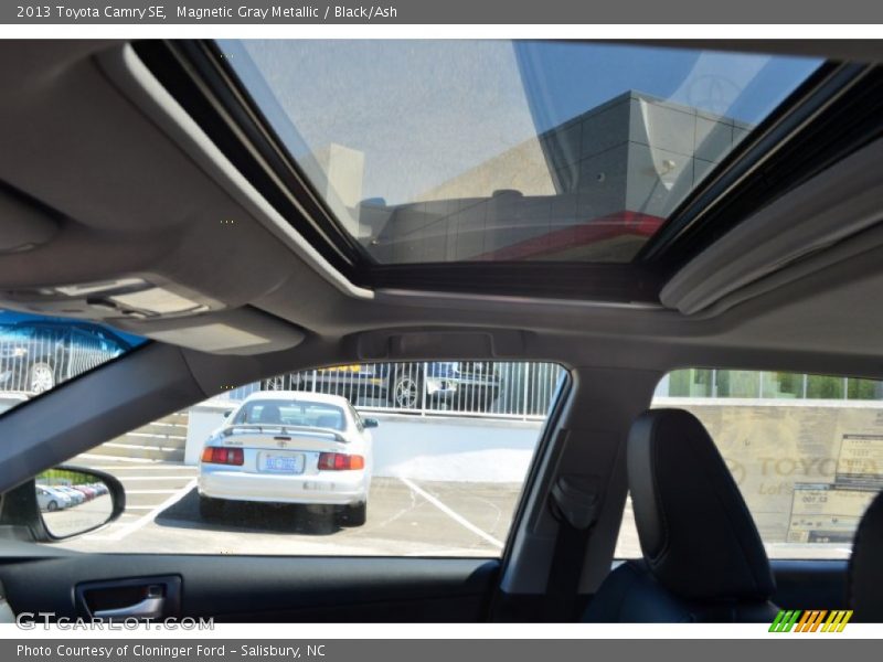 Magnetic Gray Metallic / Black/Ash 2013 Toyota Camry SE