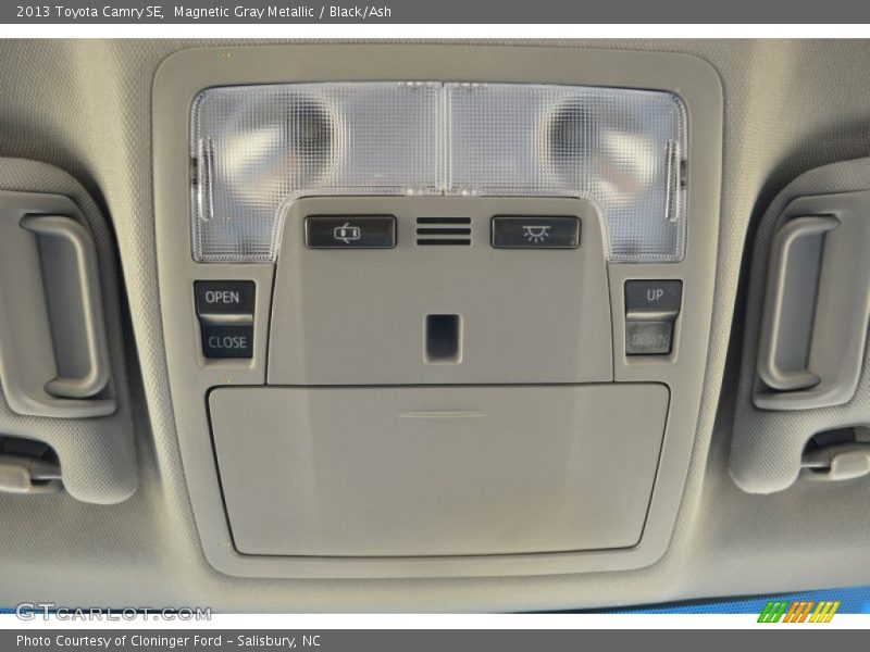 Magnetic Gray Metallic / Black/Ash 2013 Toyota Camry SE