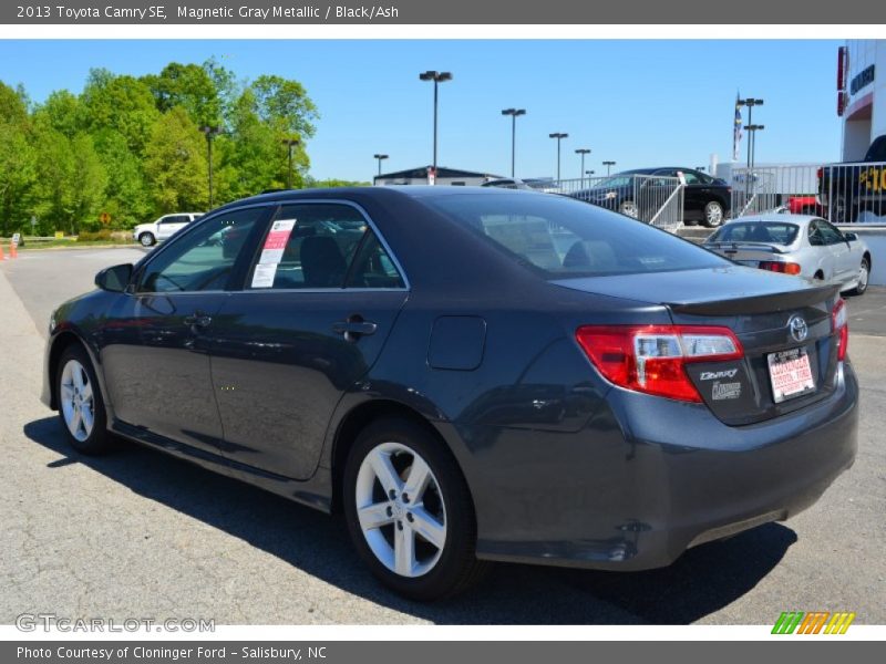 Magnetic Gray Metallic / Black/Ash 2013 Toyota Camry SE