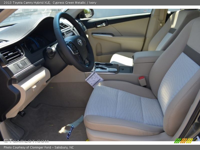 Cypress Green Metallic / Ivory 2013 Toyota Camry Hybrid XLE