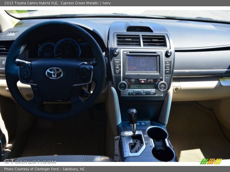 Cypress Green Metallic / Ivory 2013 Toyota Camry Hybrid XLE
