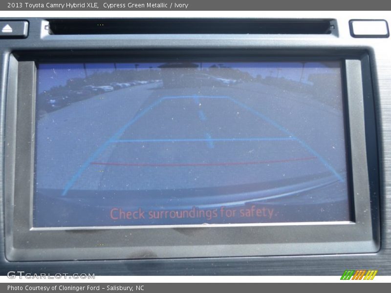 Cypress Green Metallic / Ivory 2013 Toyota Camry Hybrid XLE