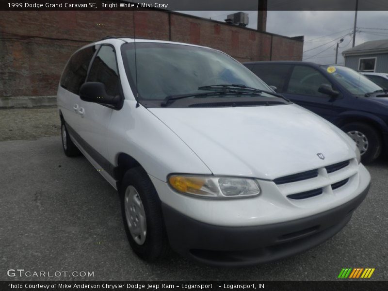 Bright White / Mist Gray 1999 Dodge Grand Caravan SE